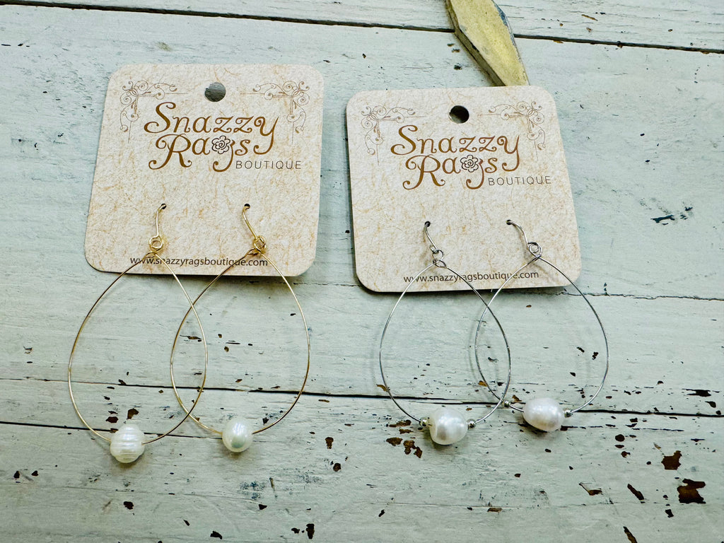 Dainty Teardrop Earring with Pearl
